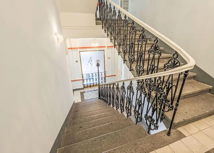 Celakovsky-3 By Interhome Appartement