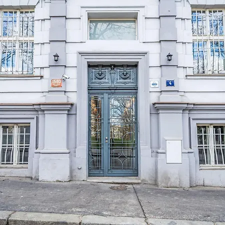 Celakovsky-3 By Interhome 公寓 *