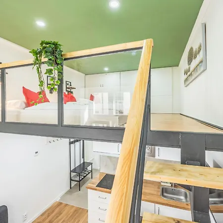 Celakovsky-3 By Interhome 公寓