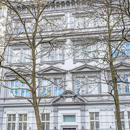 Celakovsky-3 By Interhome 公寓